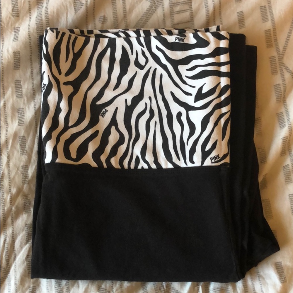 VS PINK yoga pants